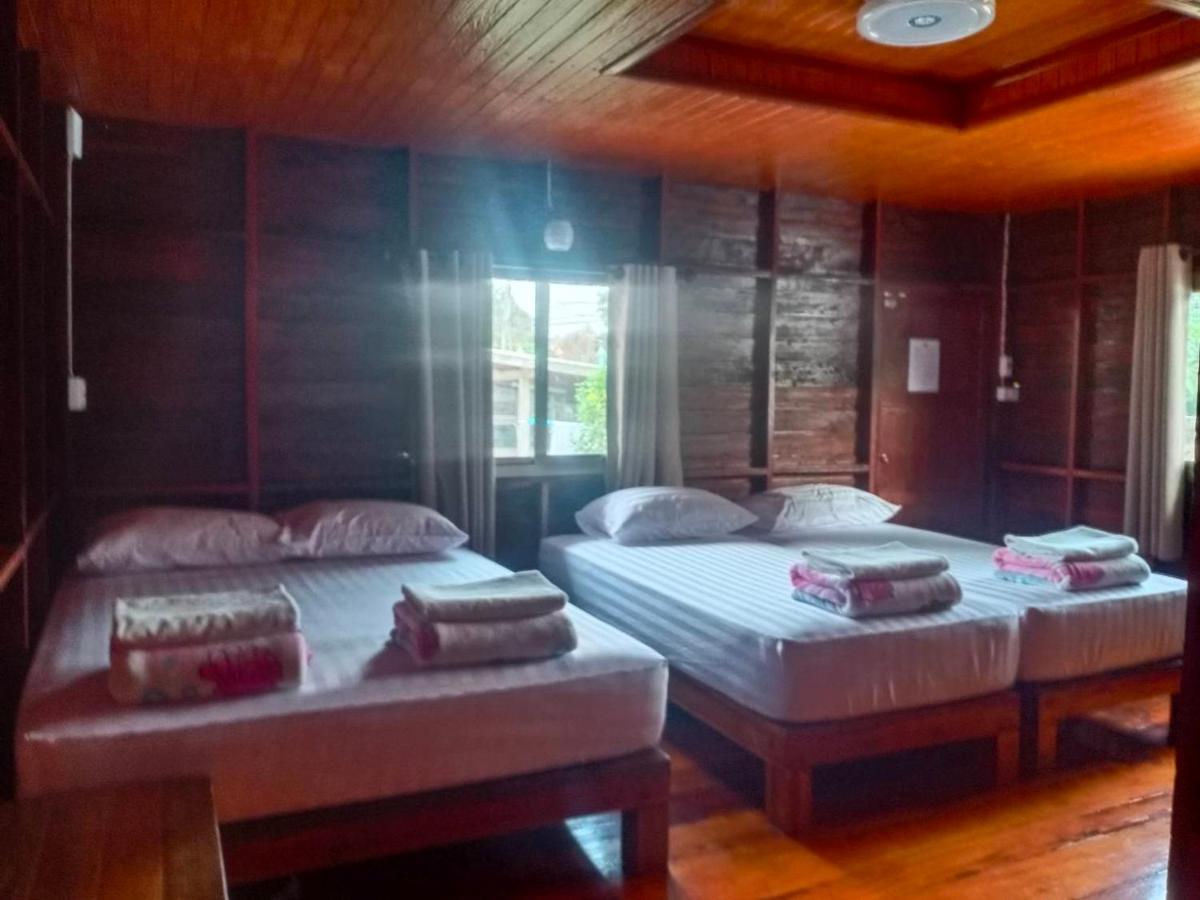 Baan Rabiangdao Uthaithani ウタイターニー エクステリア 写真